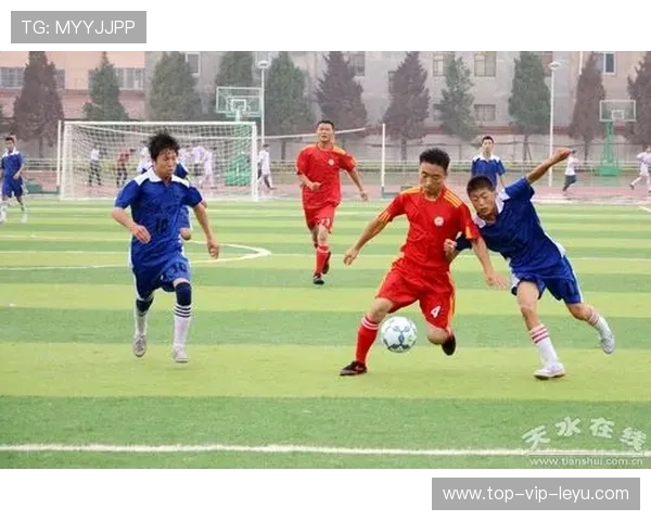 最精彩瞬间：赛场上那些令人难忘的片段！，赛场上精彩的瞬间的作文